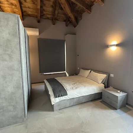 Holiday home Dimora Rosaspina *